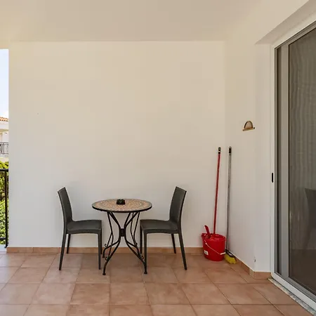 Appartement Danaos Seaside 101 With Pool In Tourist Area *